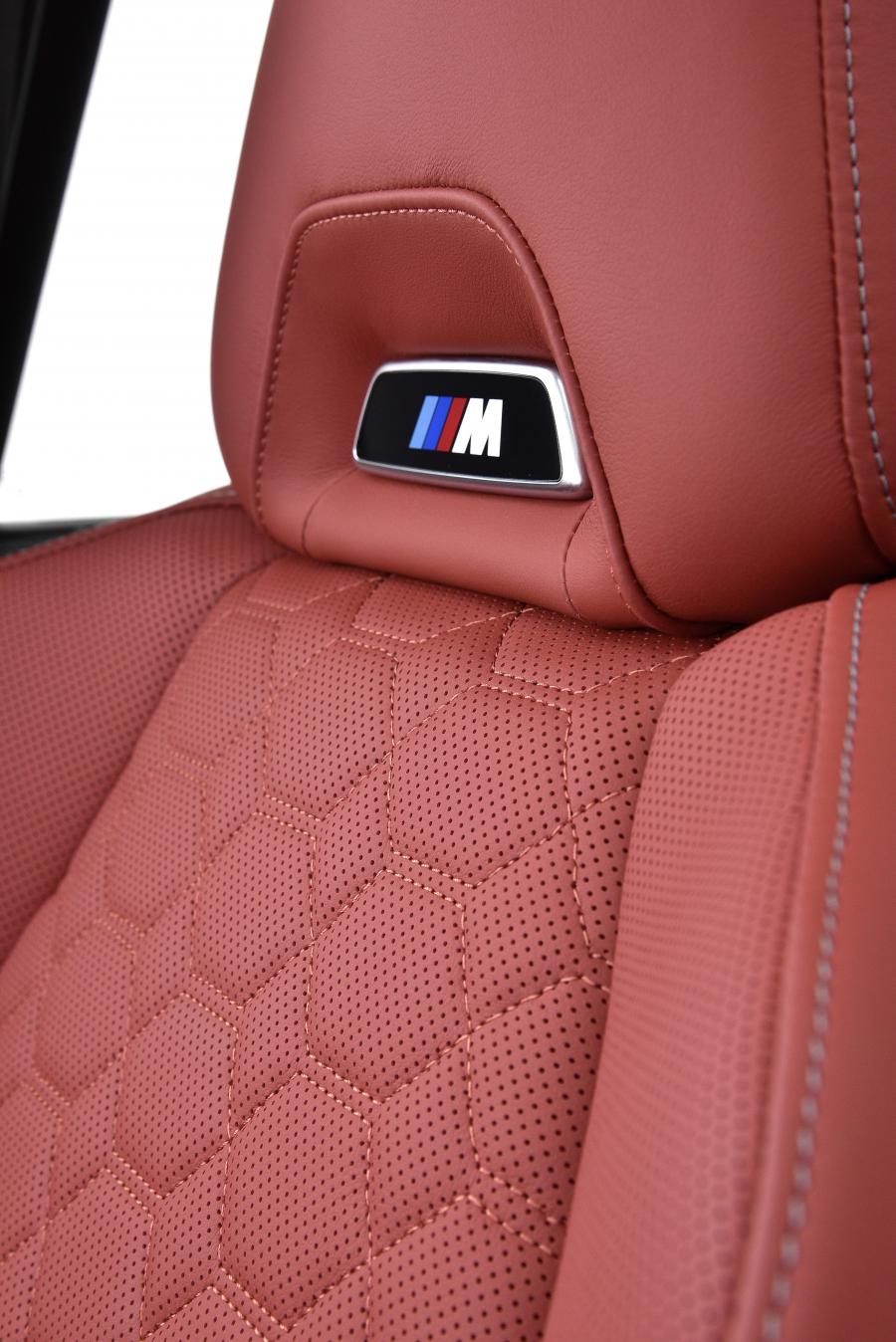 Детали интерьера BMW X3 M Competition (F97) 2019 года  (NA) (фото 96 из 125)